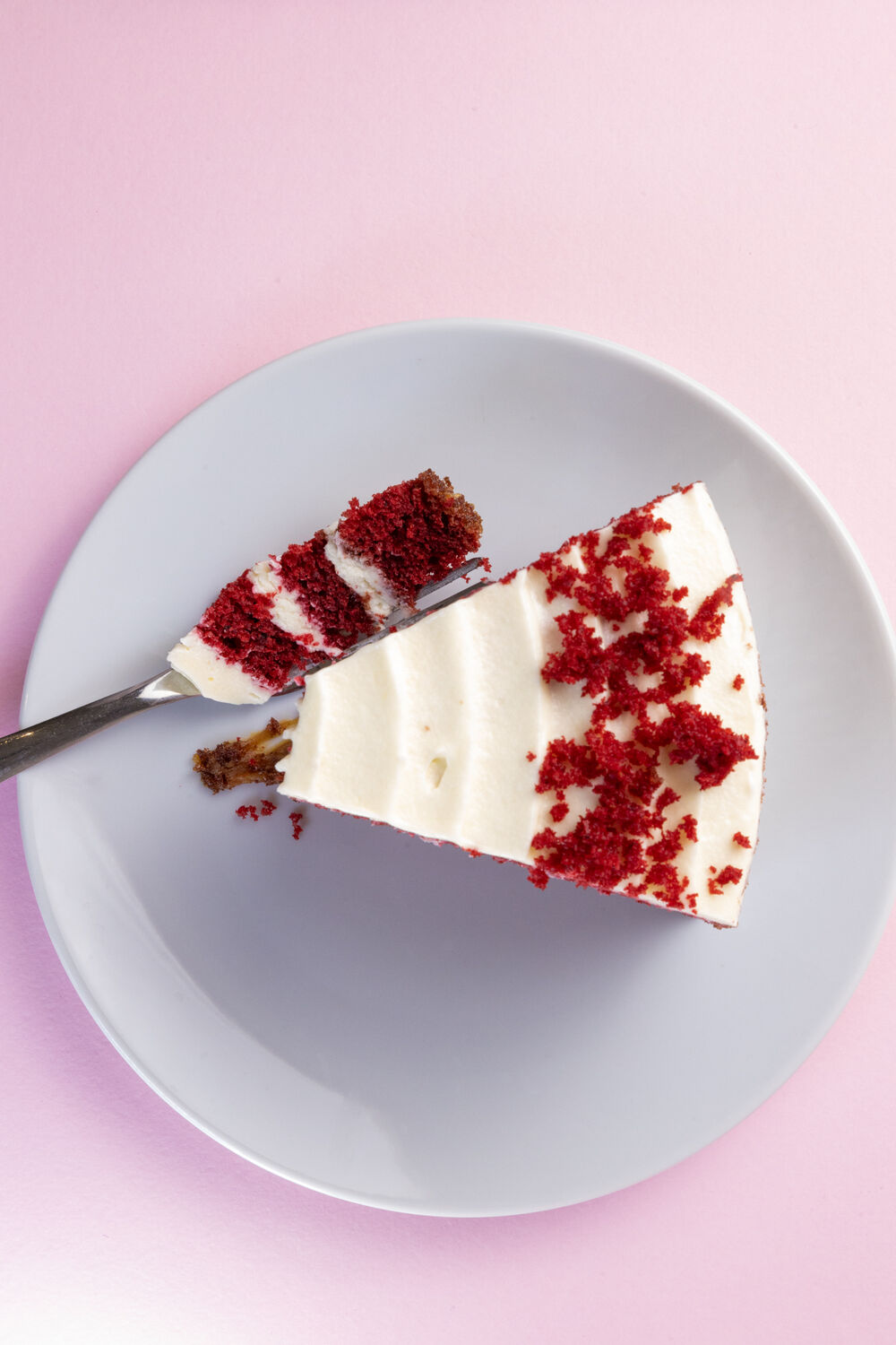 Porción de torta red velvet